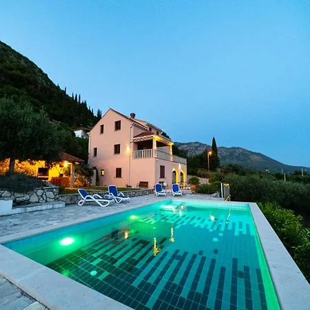 Villa Oliva *